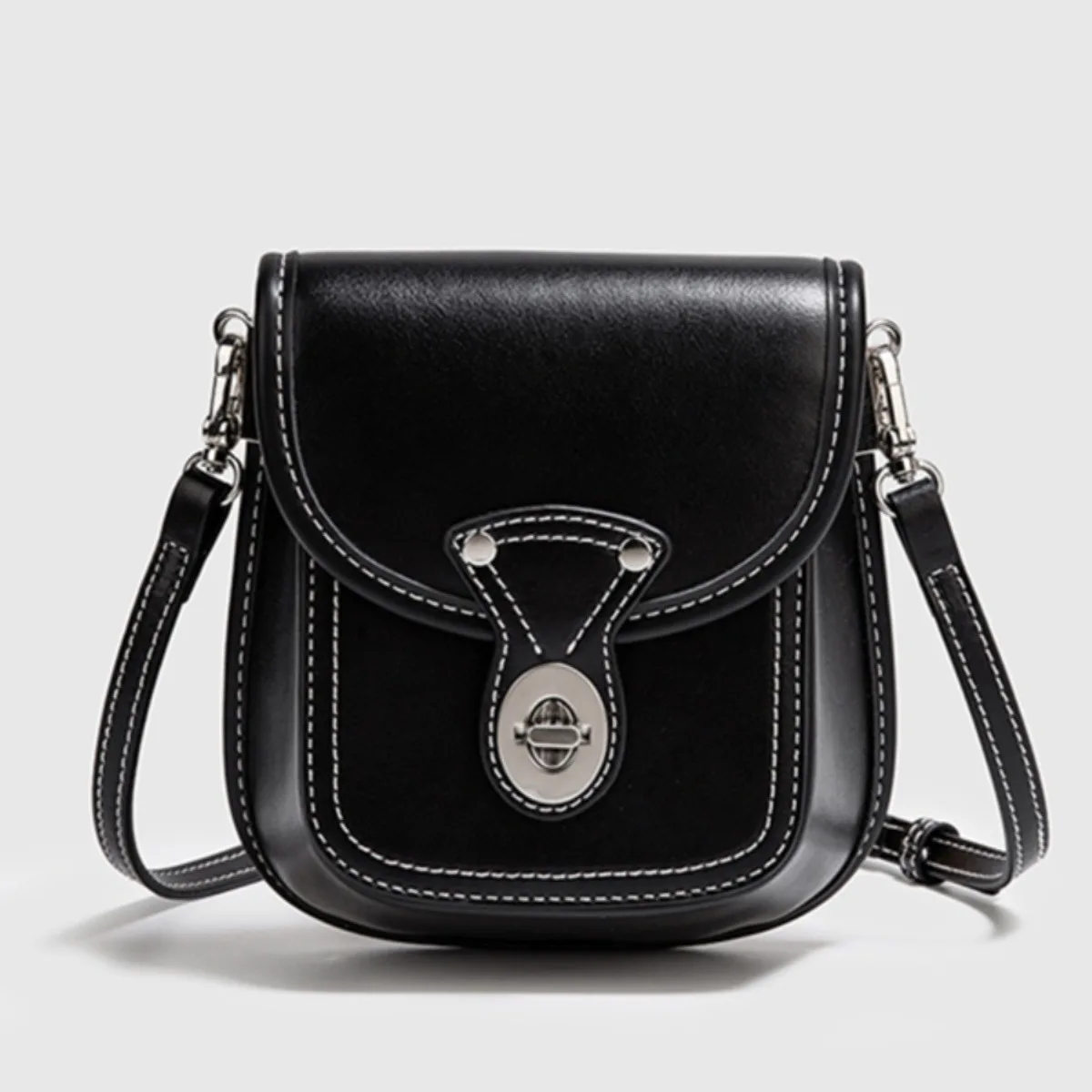UR bag нова нишевая седельная чанта подобрен дизайн, чанта за мобилен телефон в стила на BV, дамска мини чанта през рамо кафе цвят