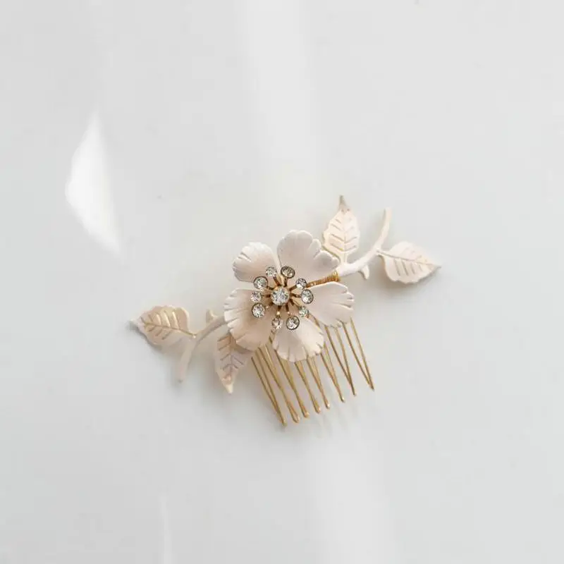 Великолепна Гребен за коса булката във формата на листа на Рози, бяла эмалевая превръзка на главата с Кристали, сватбени аксесоари За коса