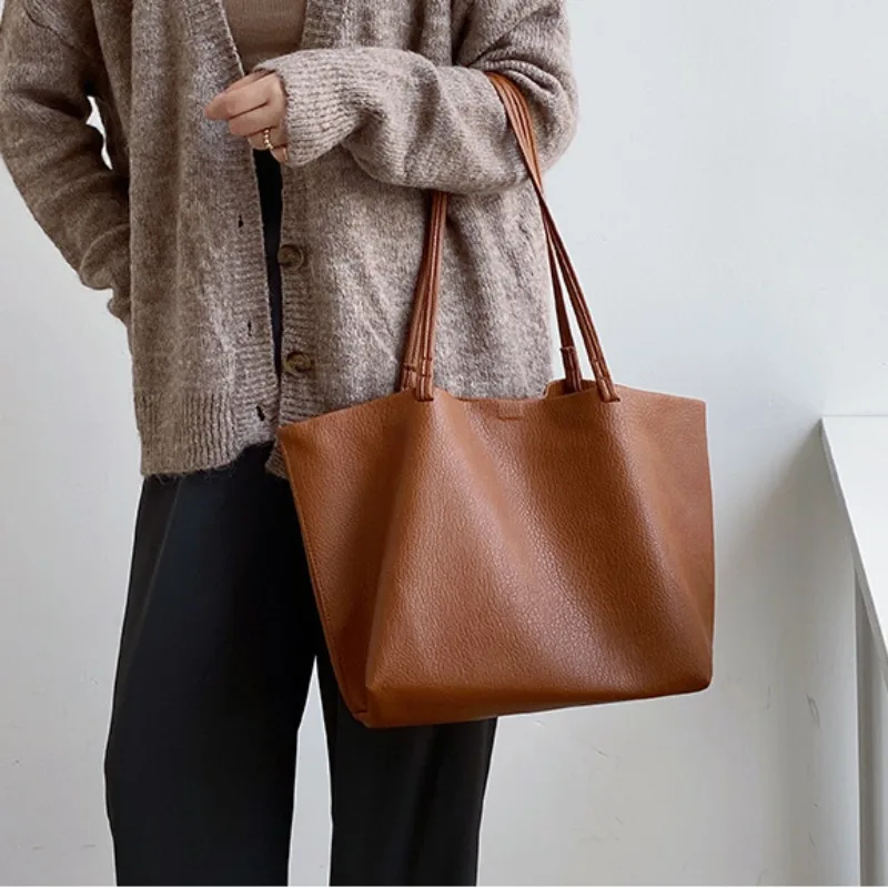 Комплекти женски чанти от висококачествен мек полиуретан с триъгълни чанти, чанта на едно рамо, малка и модерна чанта-клатч голям капацитет